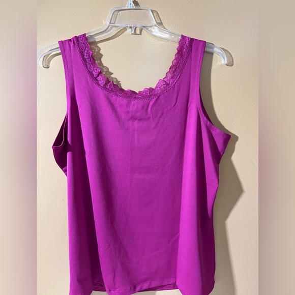 Susan Graver Essentials Size 1X Bright Fuchsia  Lace Tank Top - Picture 2 of 3